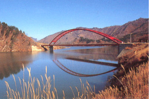 秋の中津川橋